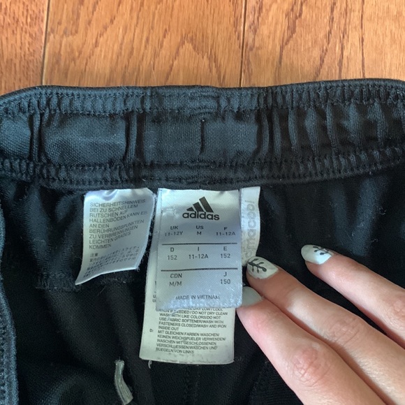New black and white Adidas pants - Picture 5 of 5